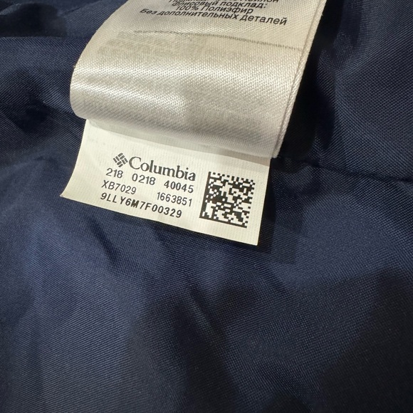 COLUMBIA BOYS WATERPROOF JACKET. ZIP-IN WINDPROOF, ZIPPERED POCKETS JACKET. - Picture 13 of 14